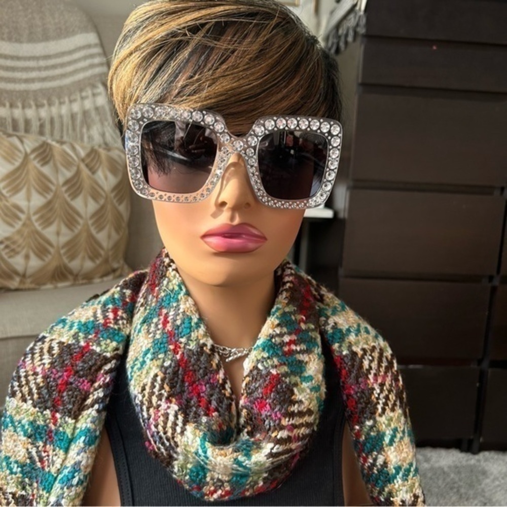 ✨NWT Rhinestone clear oversized statement sunglasses 🕶️ sunshades - Picture 5 of 12
